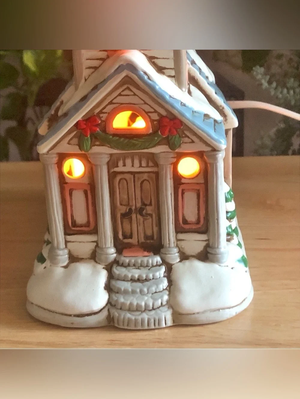 Vintage 1987 Lefton China Byron Wood Lighted Ceramic Christmas Village Church